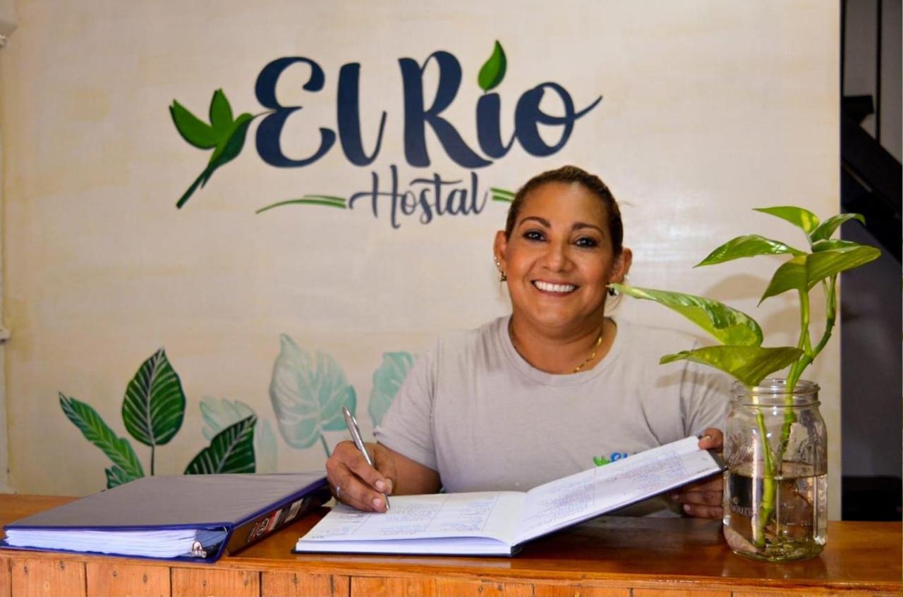 Hostal El Rio Леон Екстер'єр фото