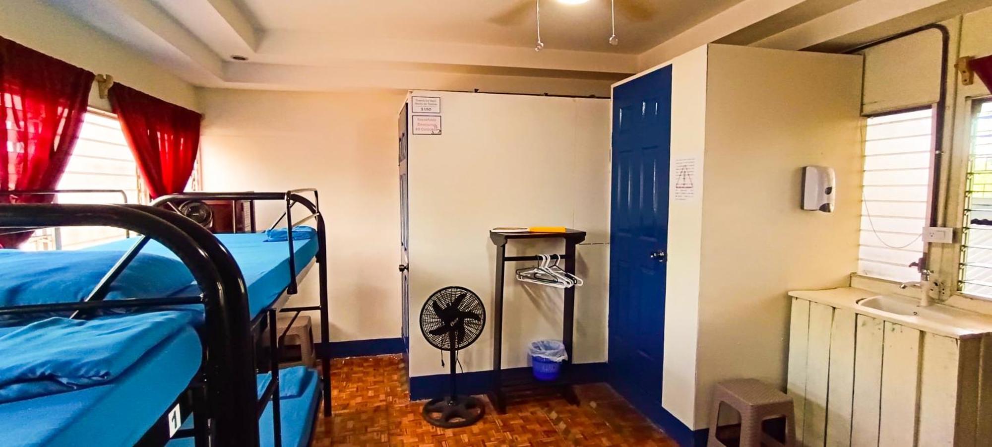 Hostal El Rio Леон Екстер'єр фото
