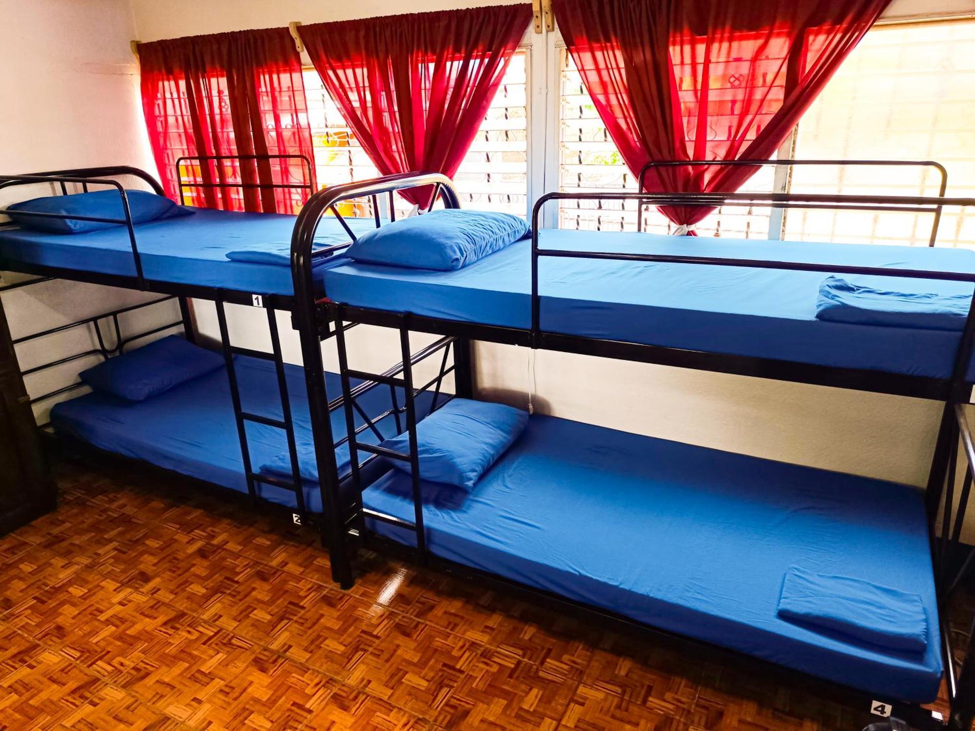 Hostal El Rio Леон Екстер'єр фото